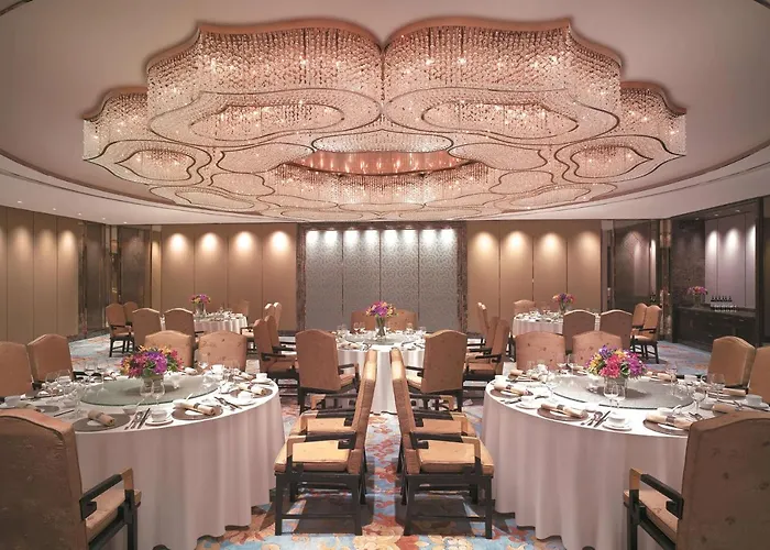Shangri-la Hotel